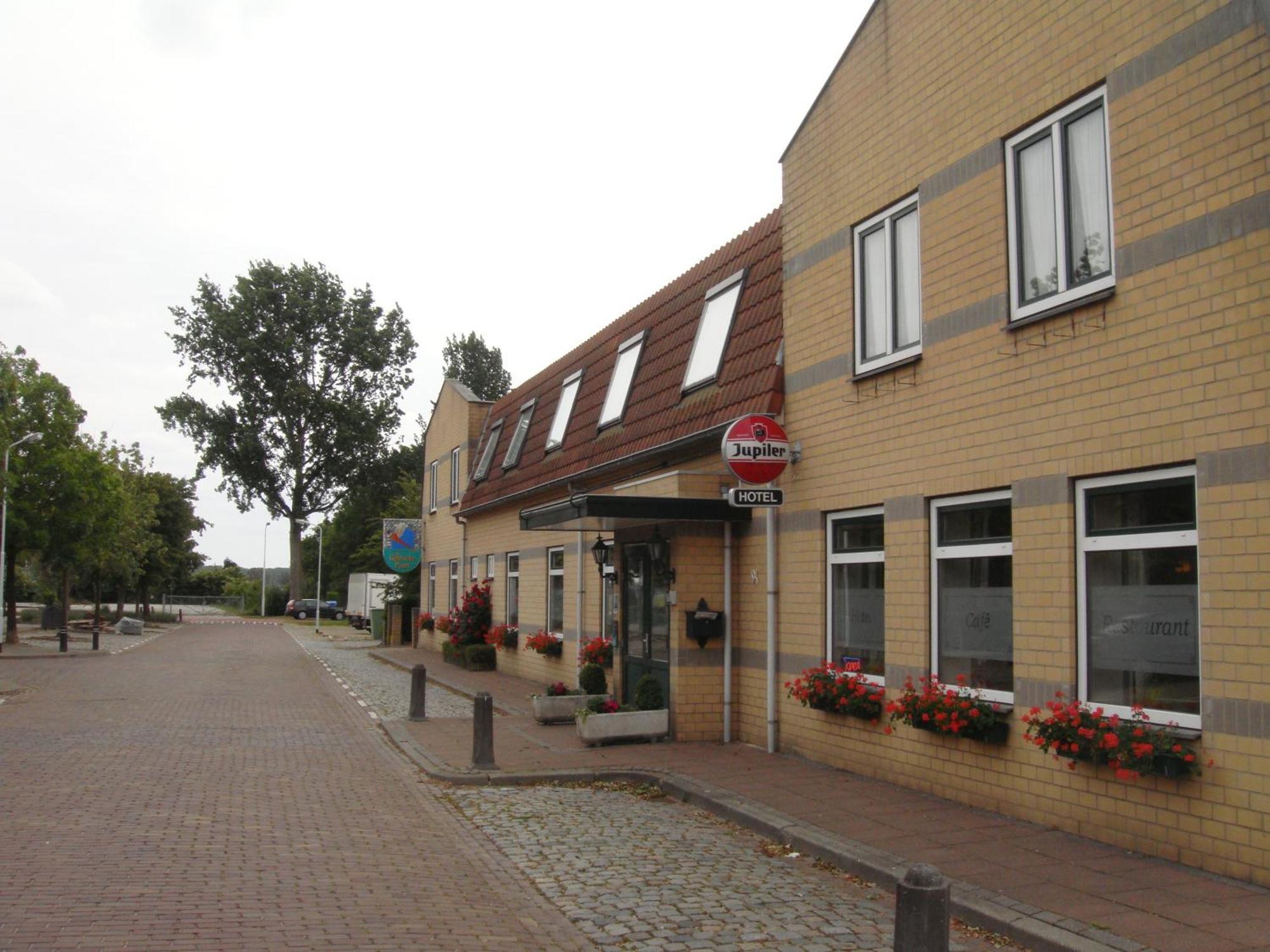 Hotel De Gentsche Poort Biervliet Exterior photo